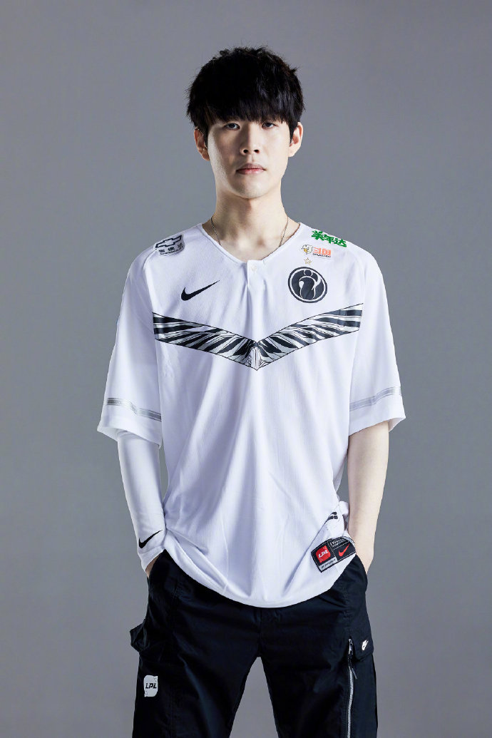 上海Major亚洲区RMR：谁才是澳洲一哥？Talon 13-9 FlyQuest